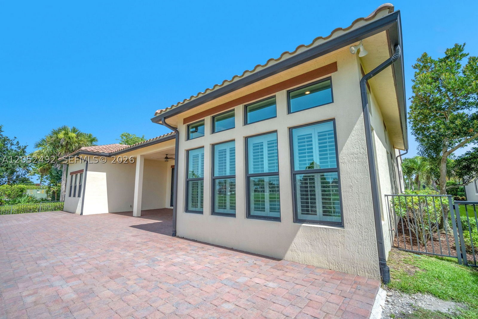 PARKLAND BAY - Residential