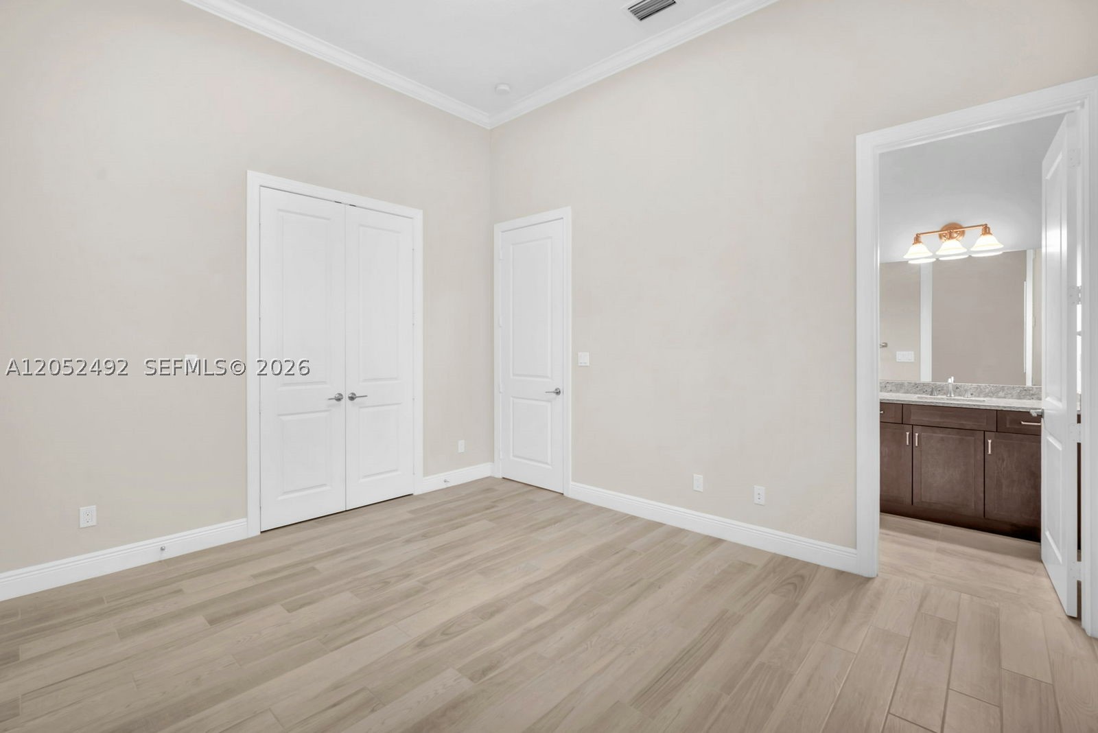 PARKLAND BAY - Residential