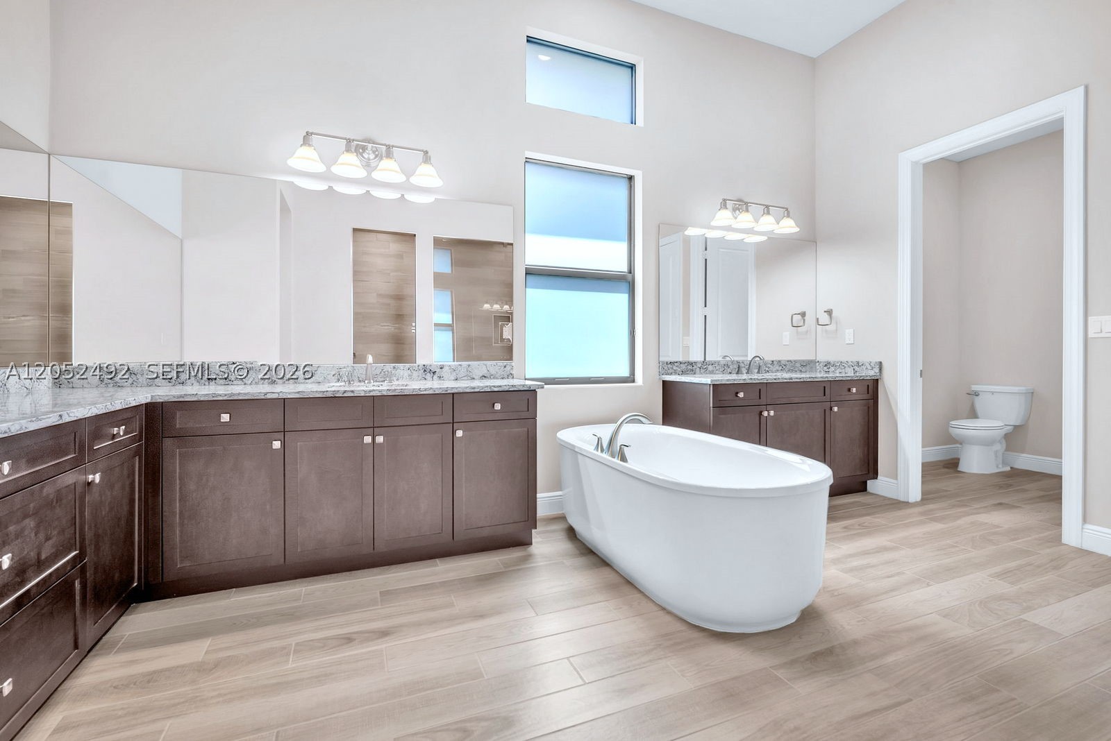 PARKLAND BAY - Residential