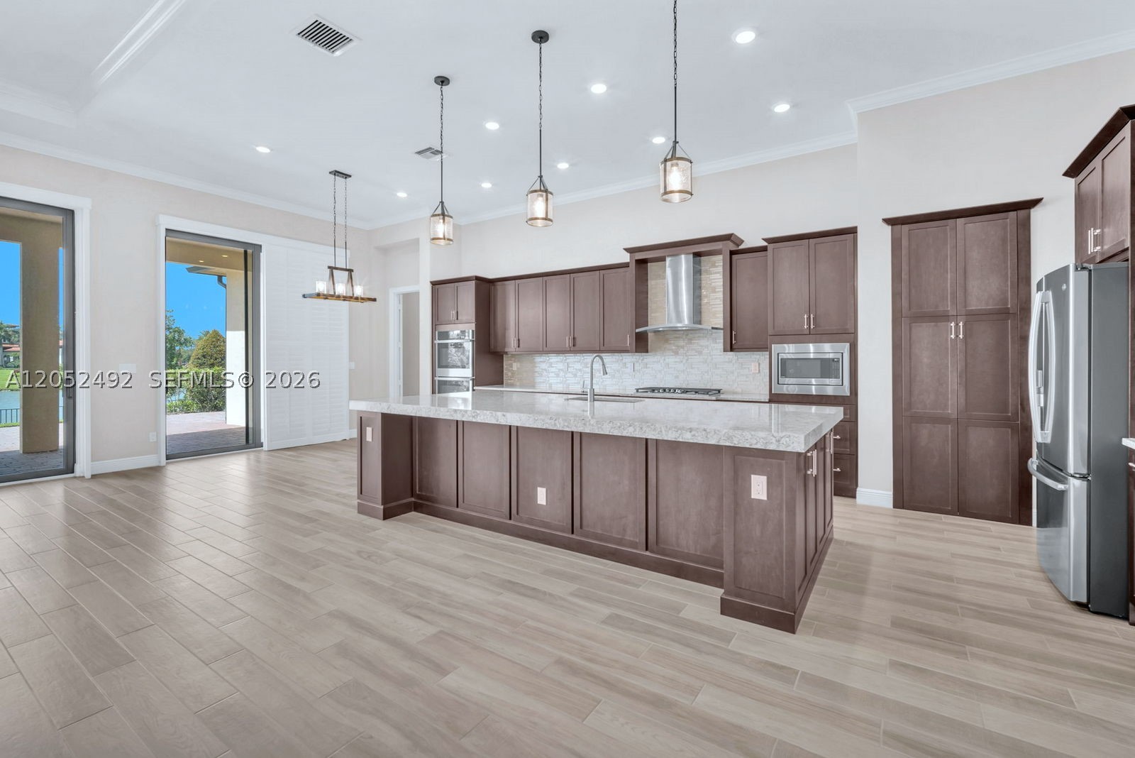 PARKLAND BAY - Residential