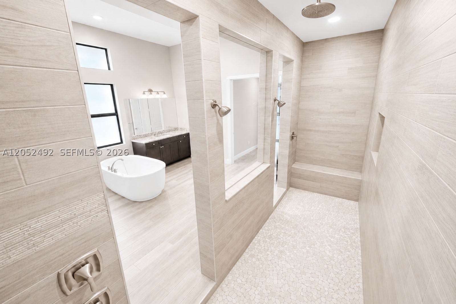 PARKLAND BAY - Residential