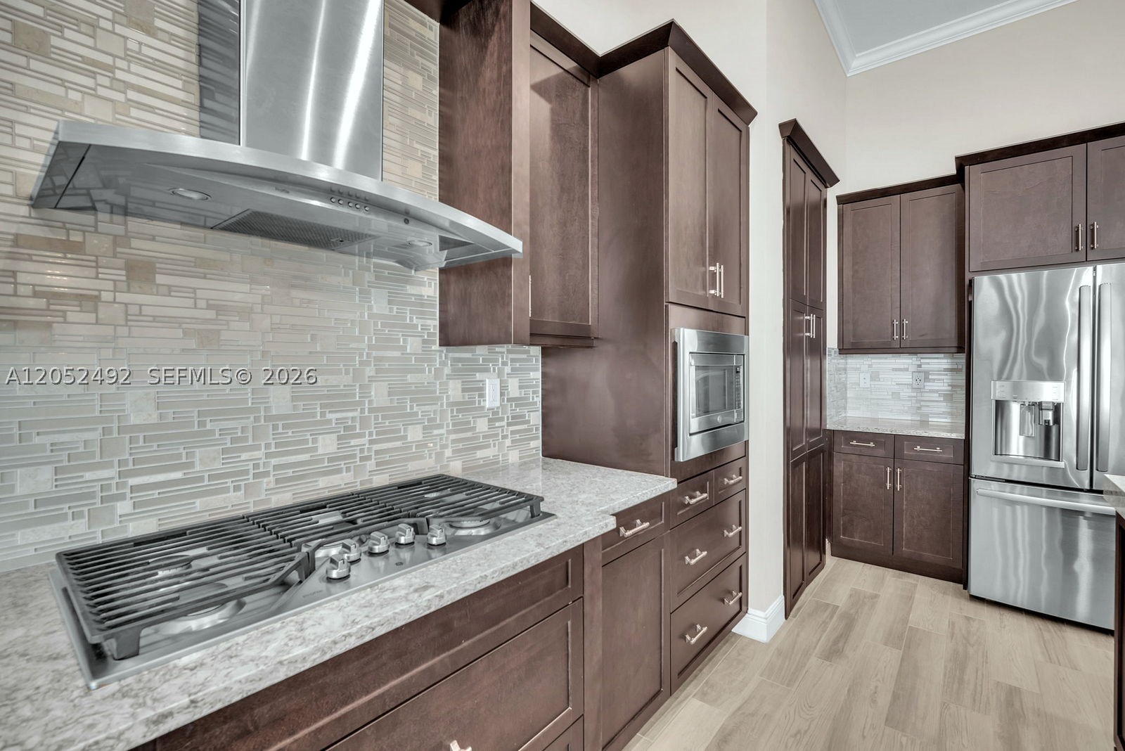 PARKLAND BAY - Residential