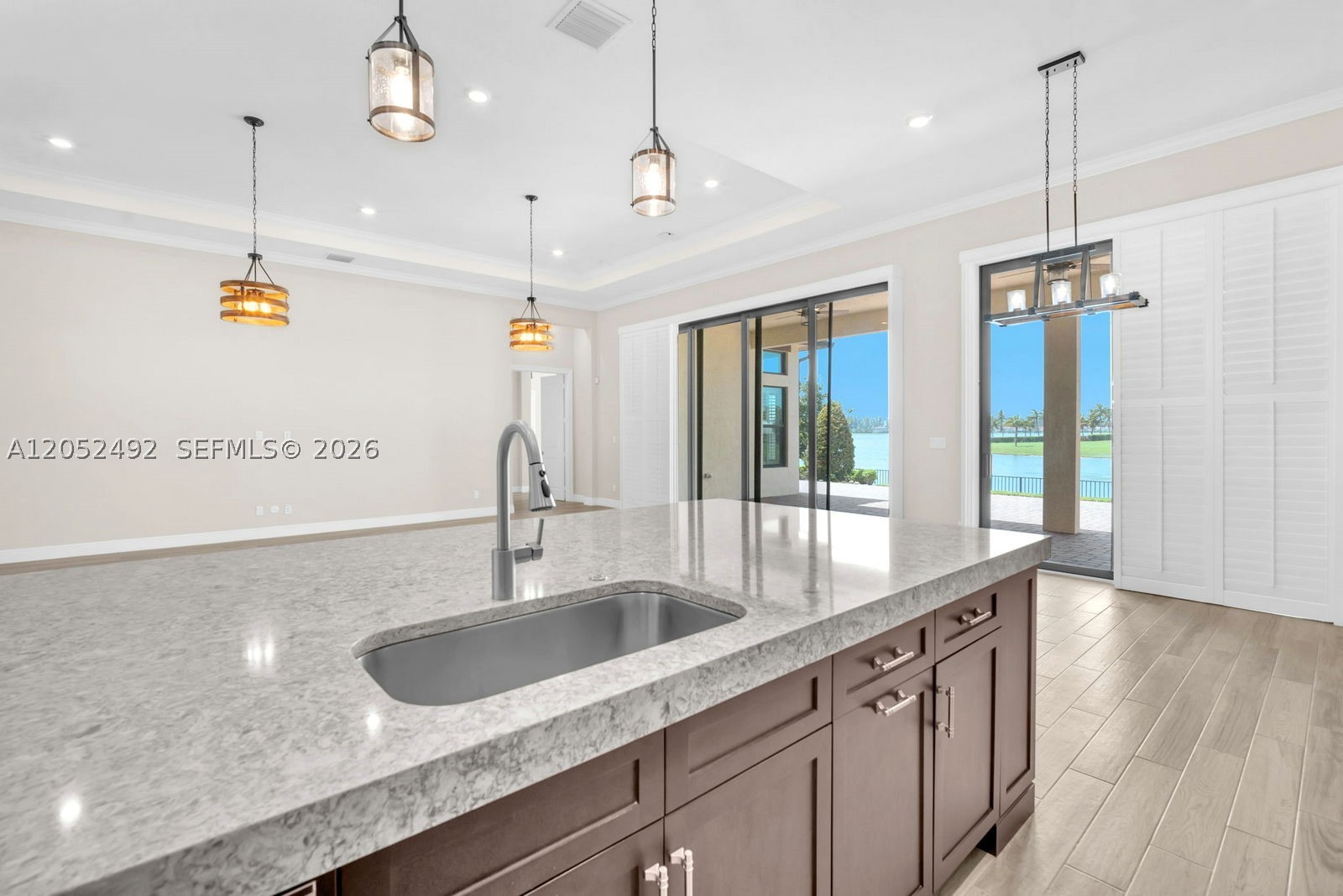 PARKLAND BAY - Residential