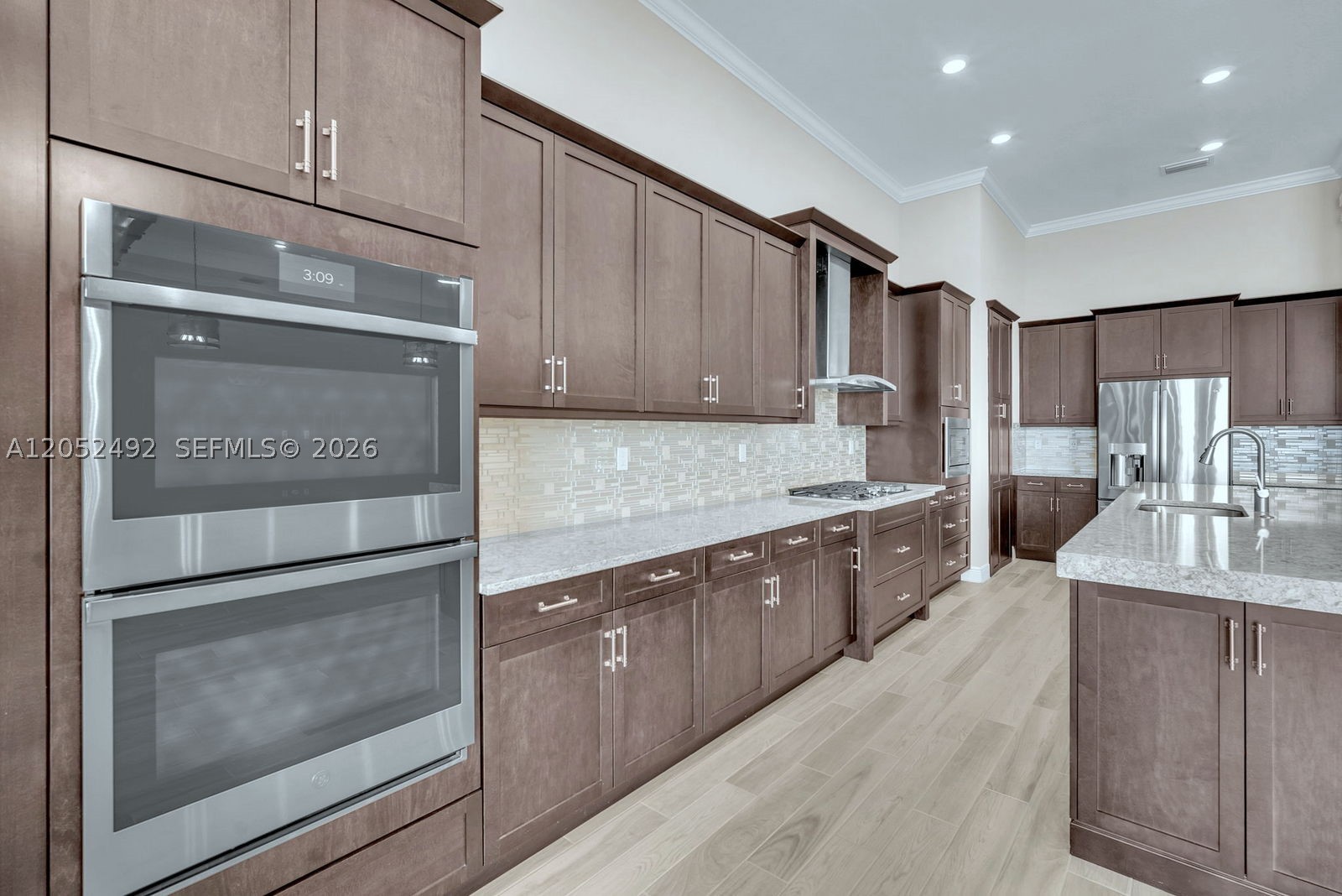 PARKLAND BAY - Residential