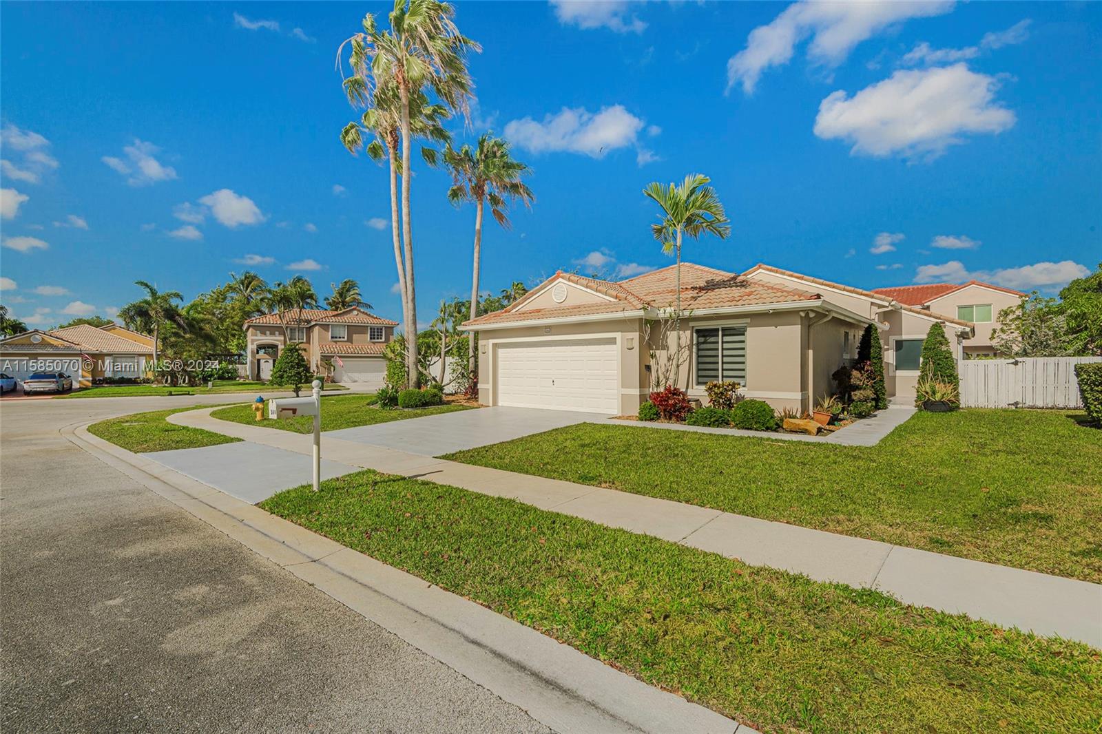 TWIN ACRES - Residential Lease