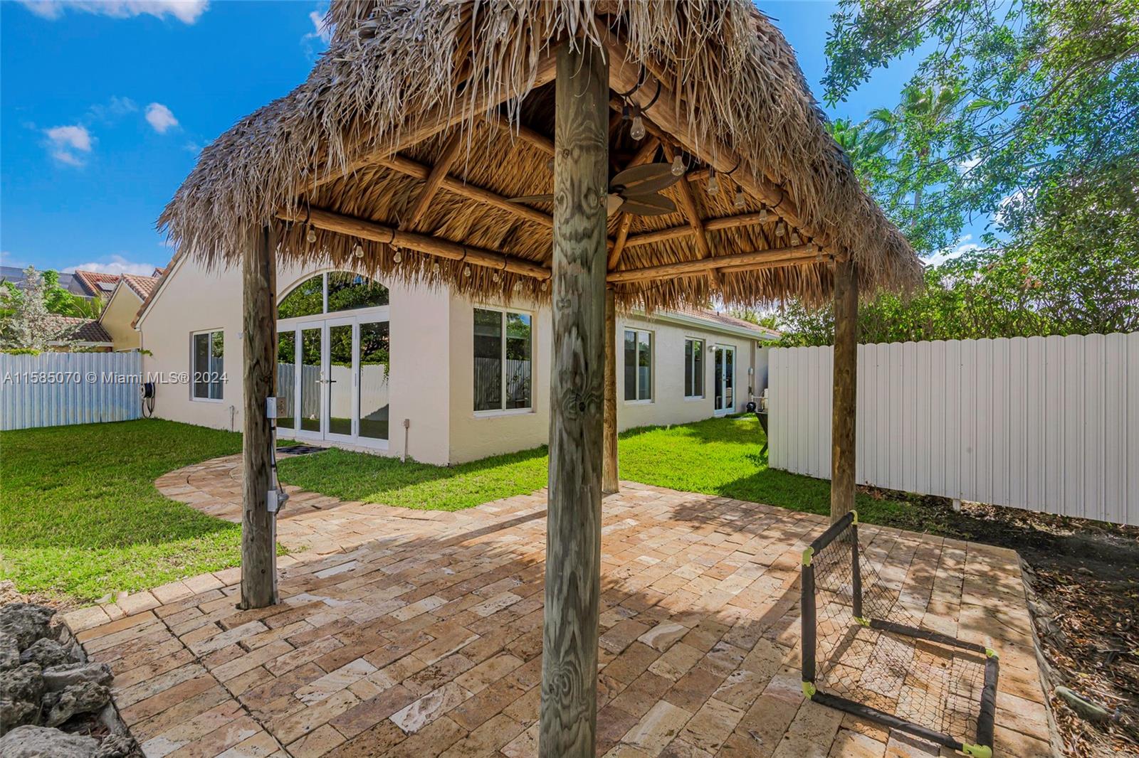 TWIN ACRES - Residential Lease