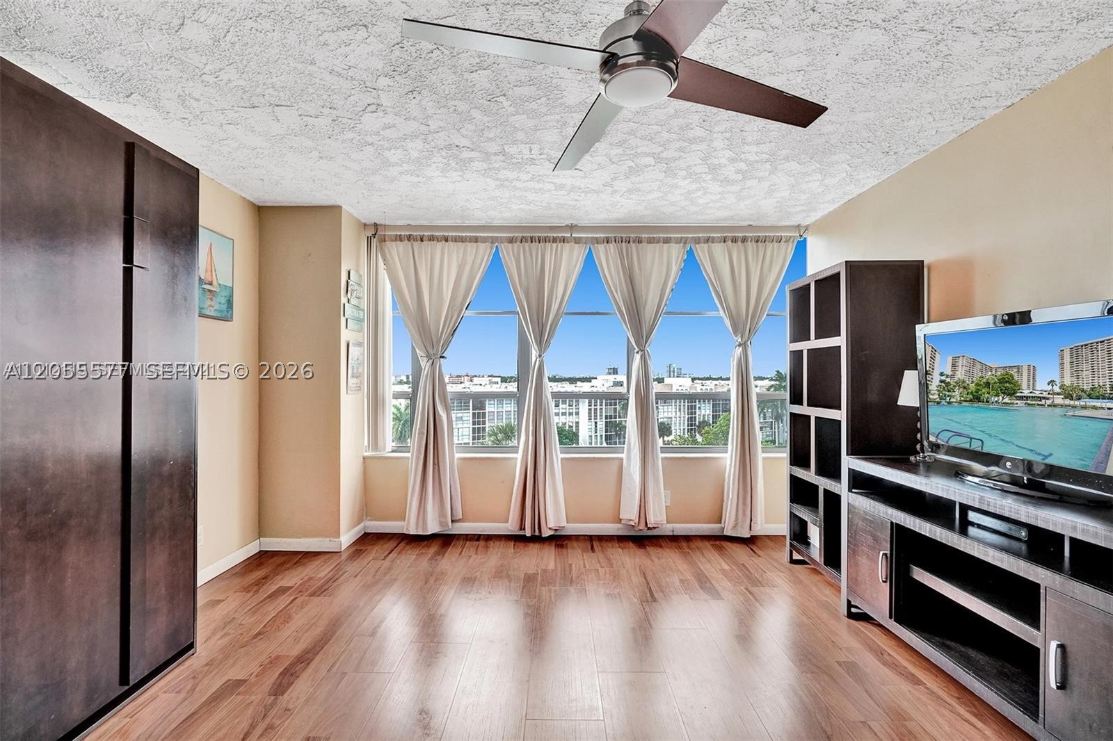 OLYMPUS CONDO PHASE - Residential