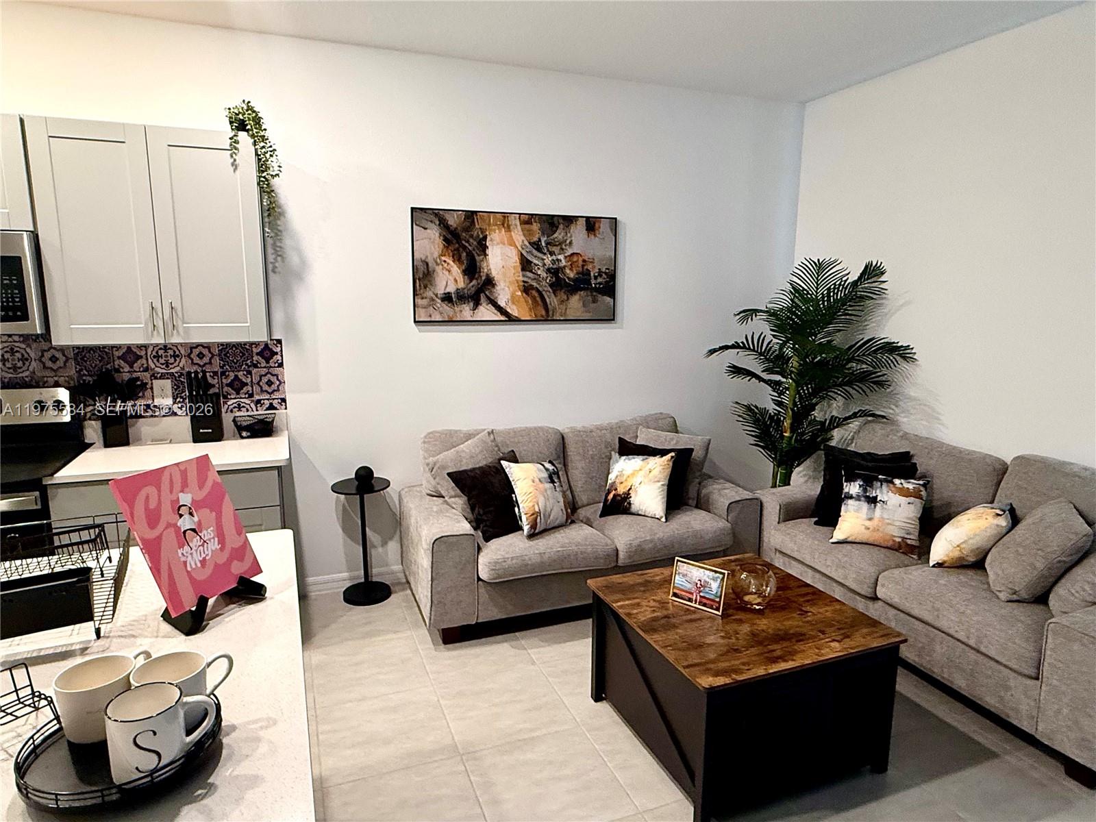 THE TOWNHOMES AT BELLALAGO - Residential
