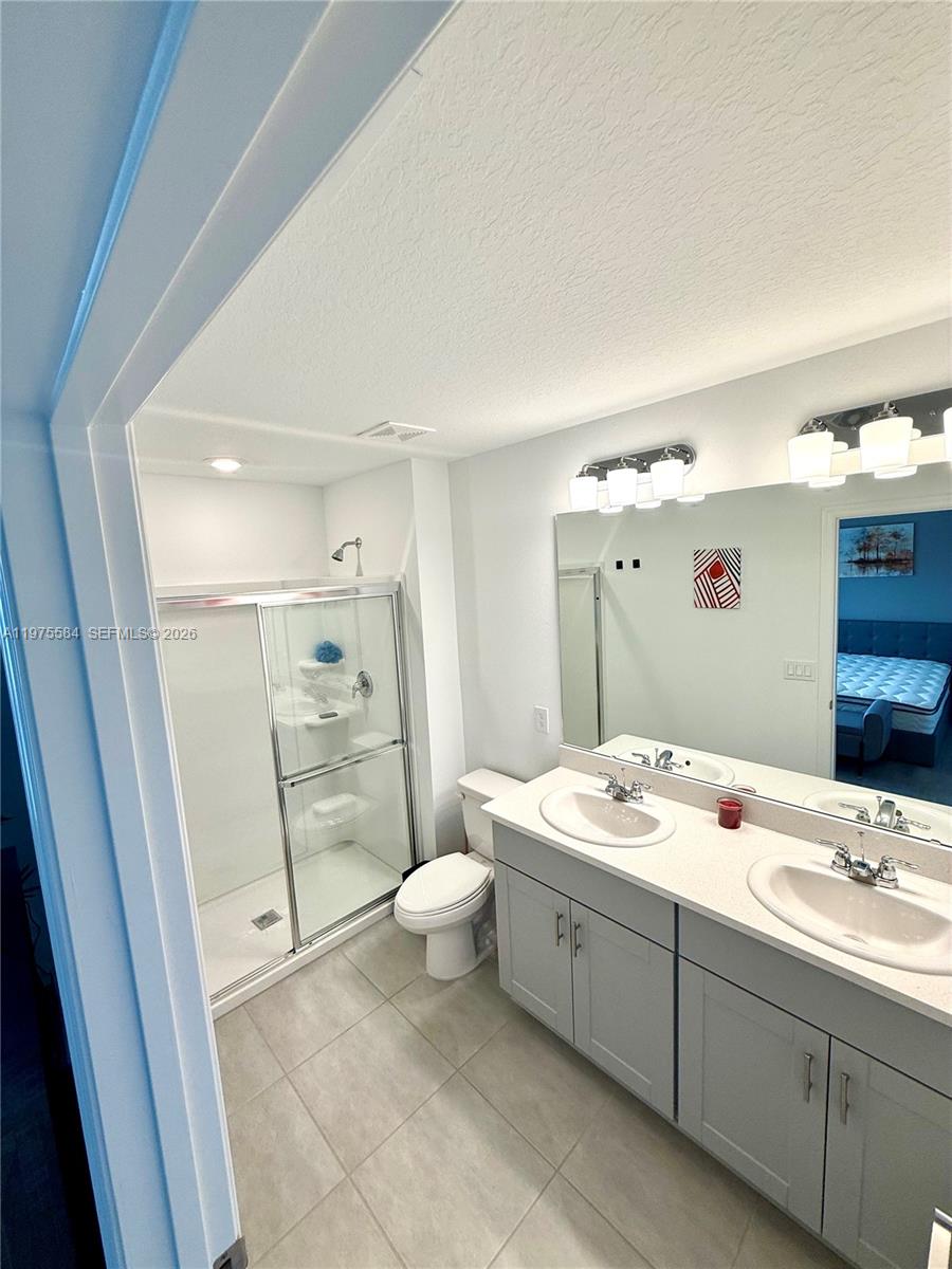 THE TOWNHOMES AT BELLALAGO - Residential