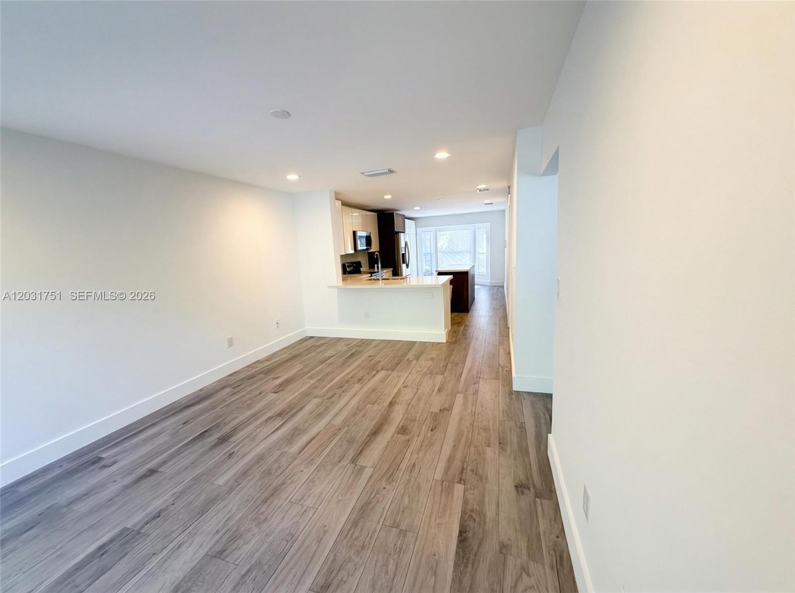 WEST LAKE VILLAGE PLAT - Residential Lease