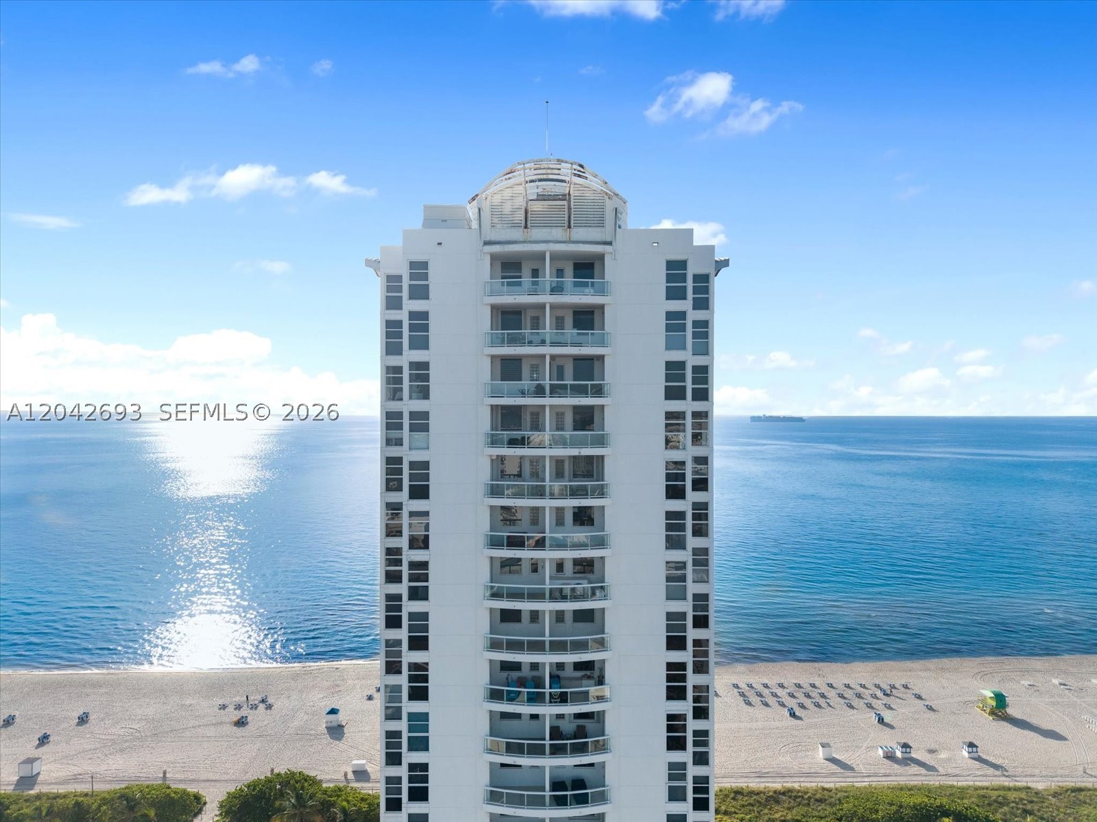 LA TOUR CONDO - Residential