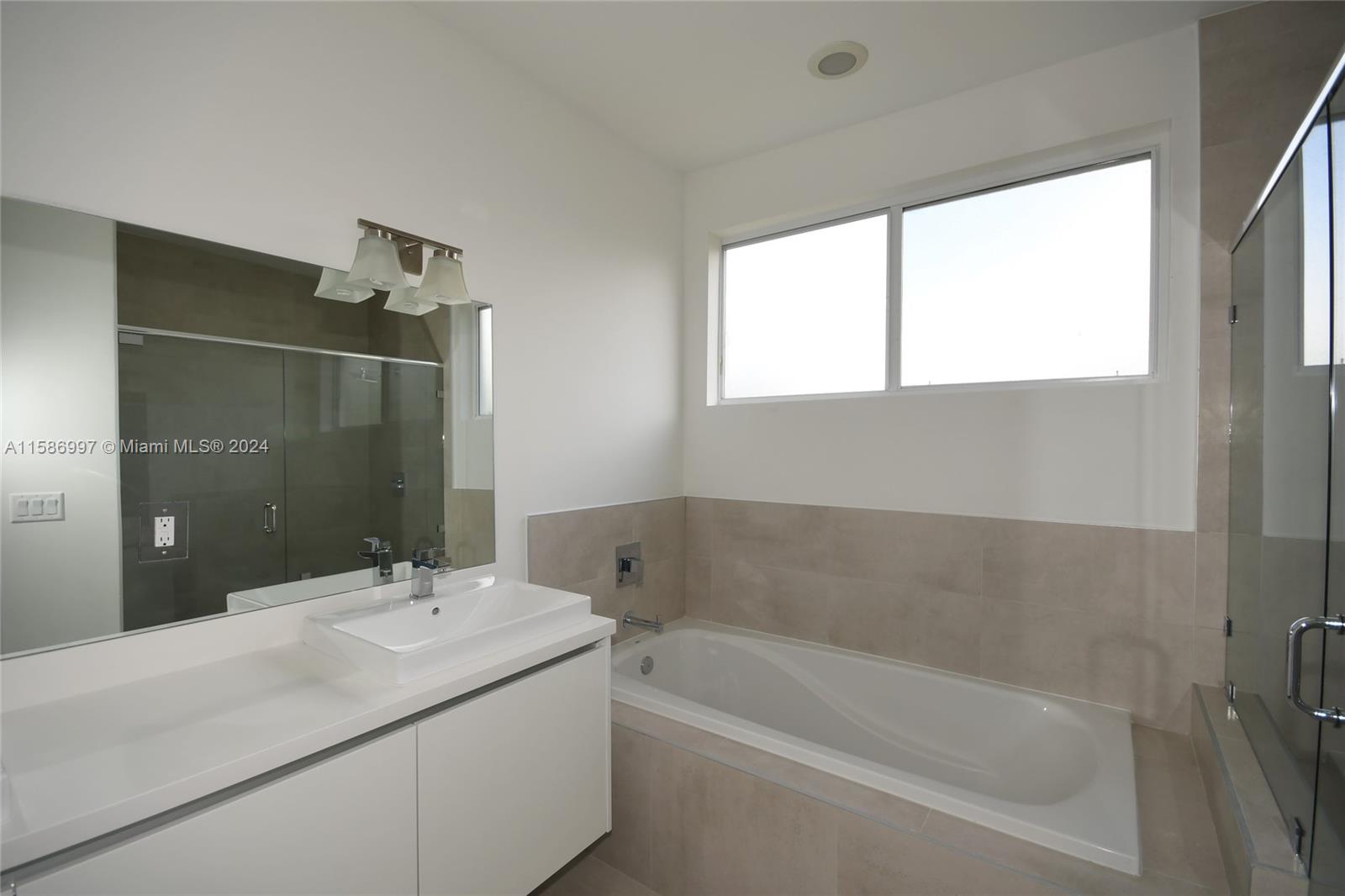 DORAL PALMS NORTH - Residential Lease