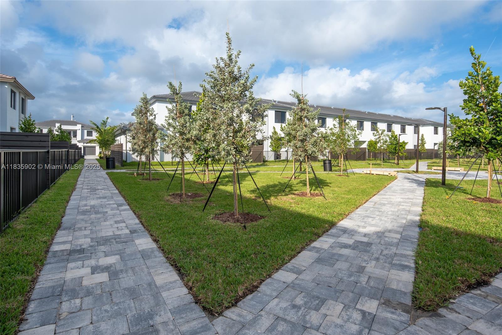 CENTRIS - Residential Lease