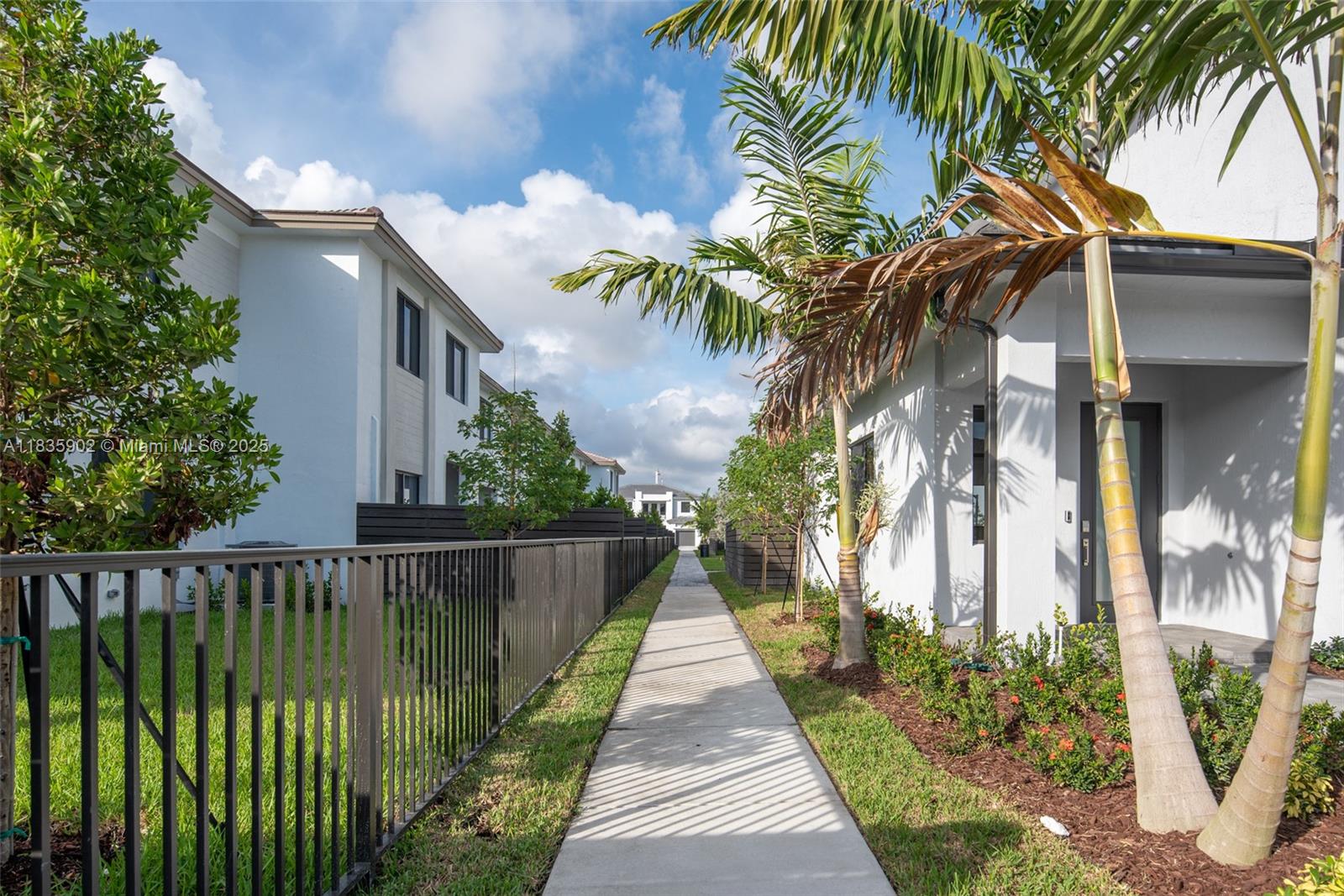 CENTRIS - Residential Lease