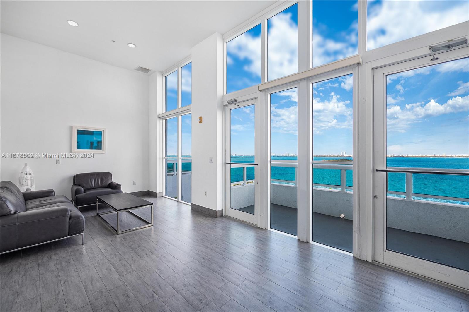 1800 CLUB CONDO - Residential