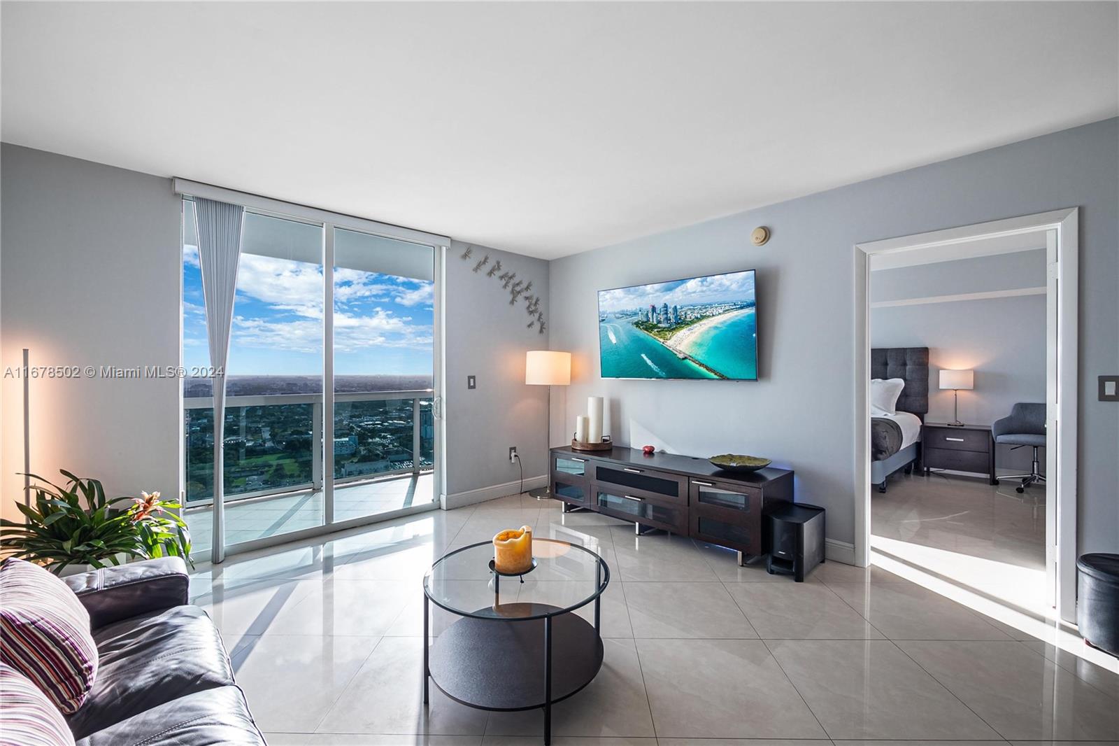 1800 CLUB CONDO - Residential