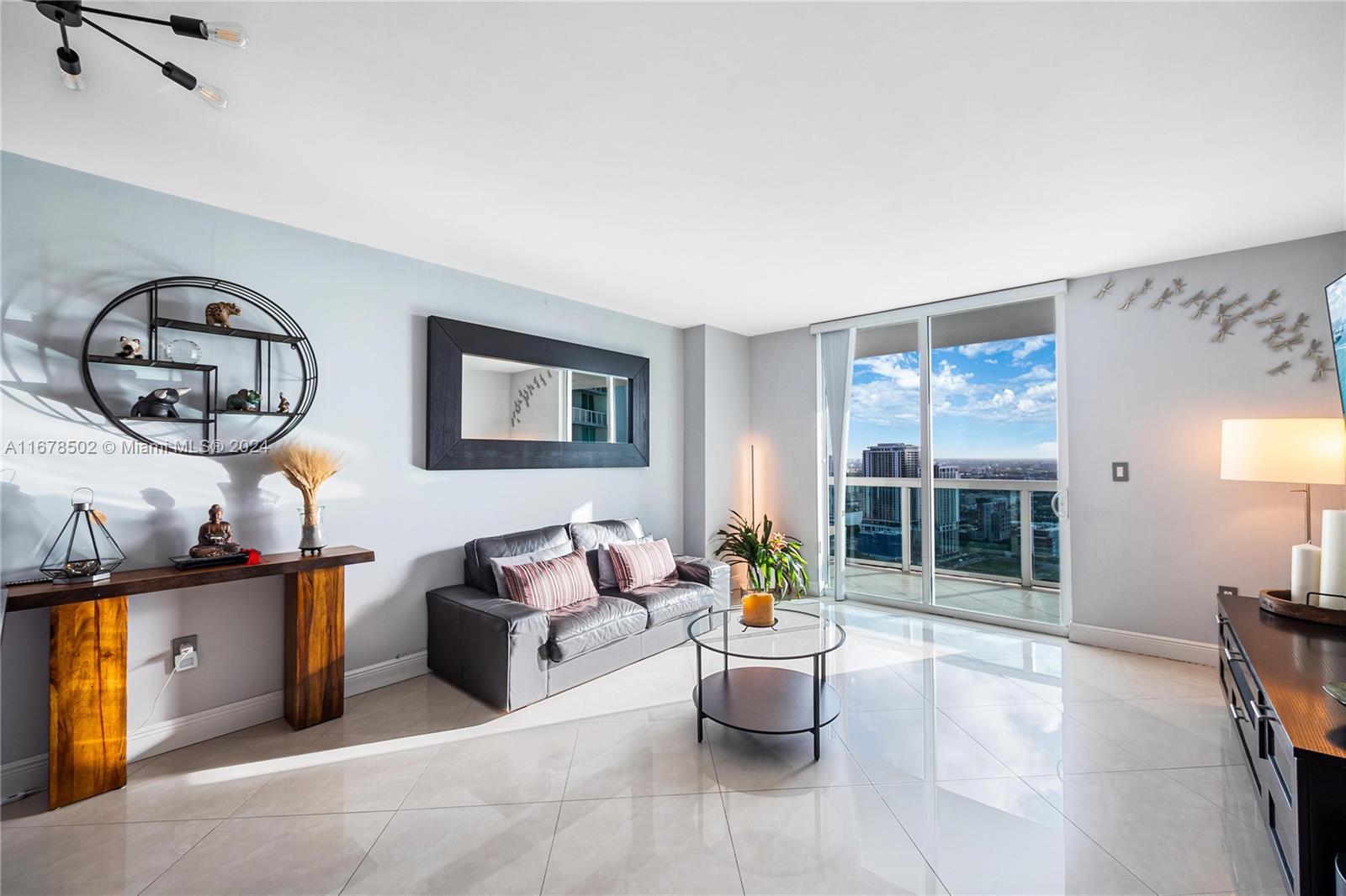 1800 CLUB CONDO - Residential