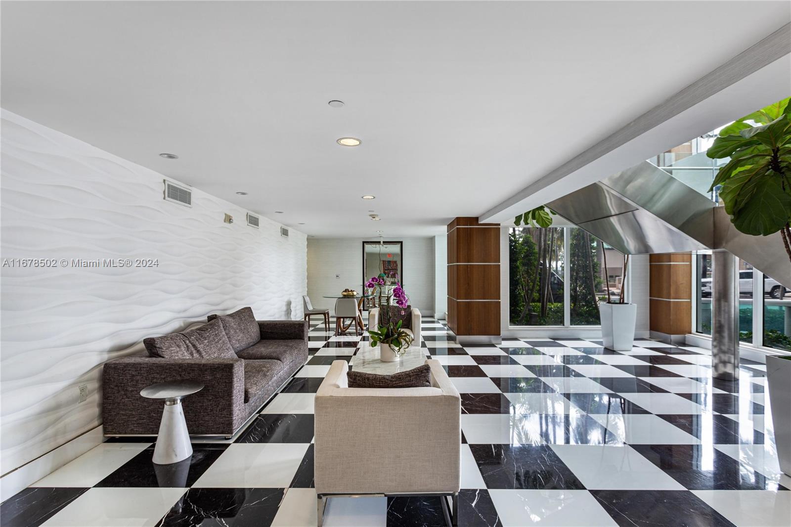 1800 CLUB CONDO - Residential