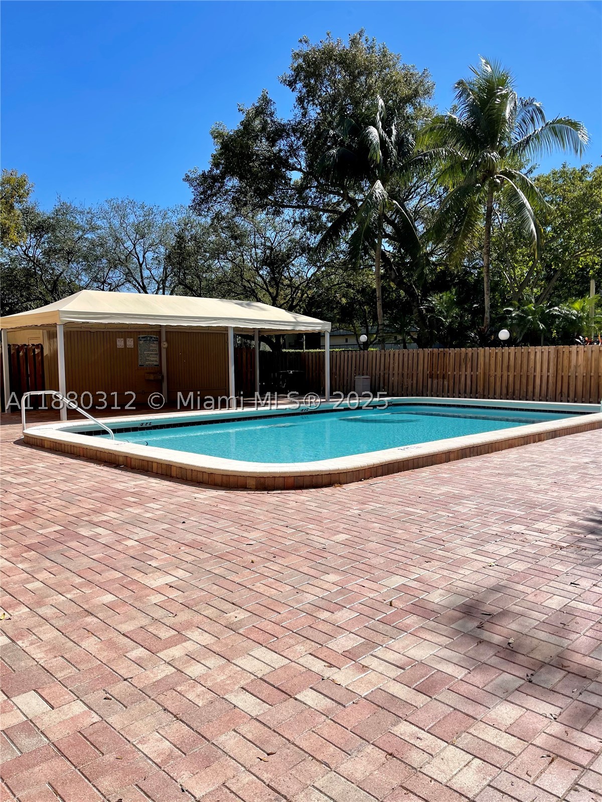 ROYAL PALM AT PLANTATION - Residential
