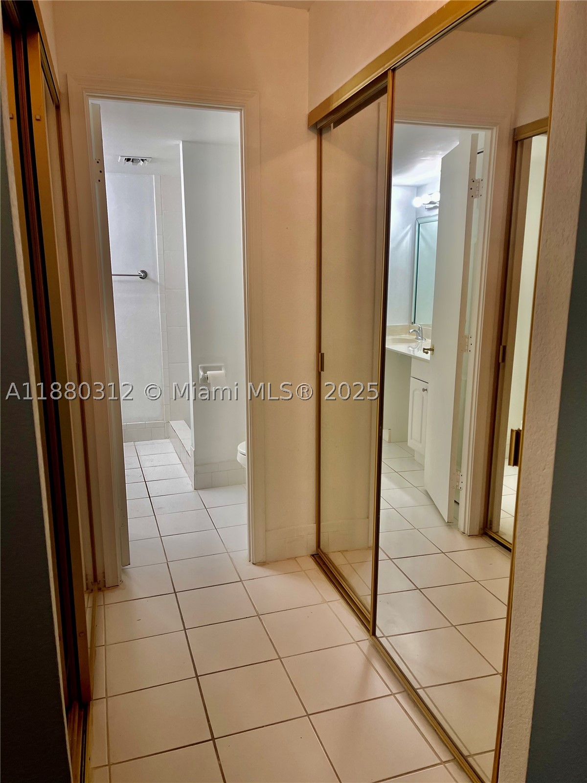 ROYAL PALM AT PLANTATION - Residential