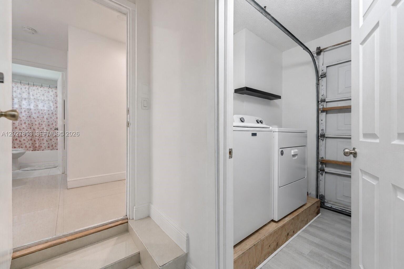 WOODGATE CONDOMINIUM 29 - Residential