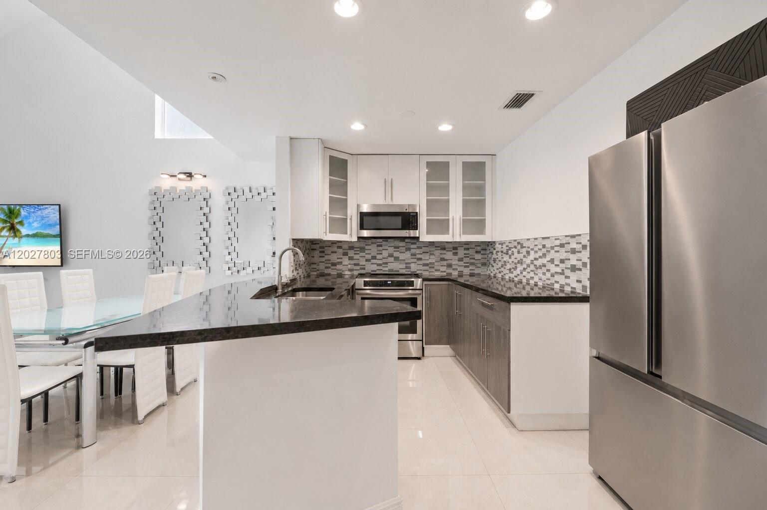 WOODGATE CONDOMINIUM 29 - Residential