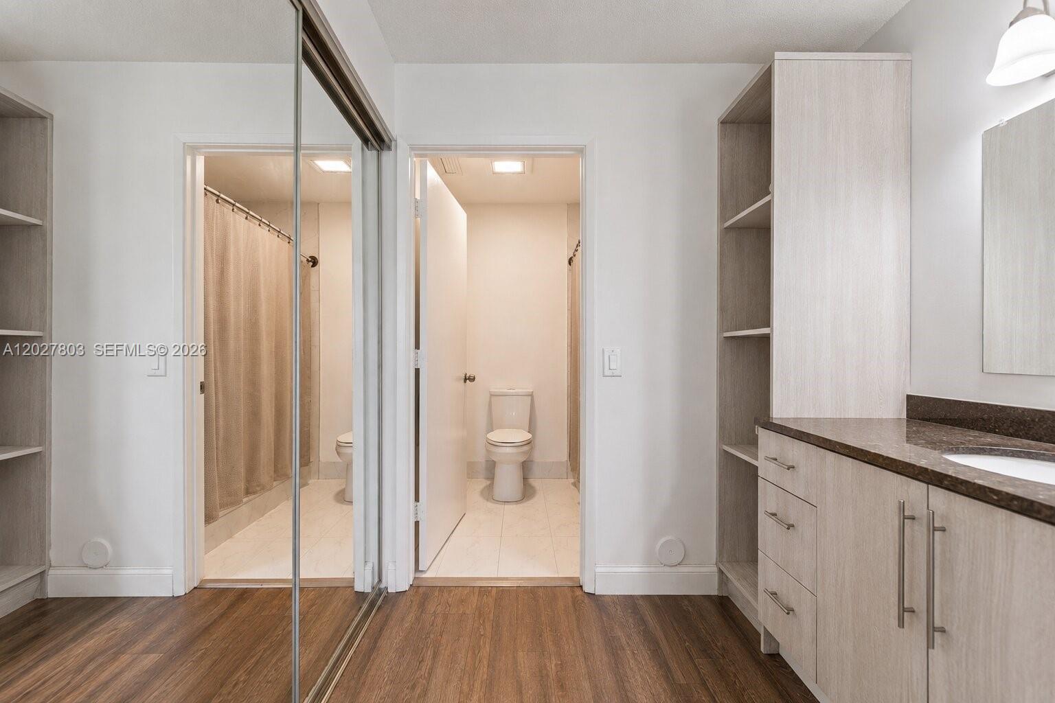 WOODGATE CONDOMINIUM 29 - Residential
