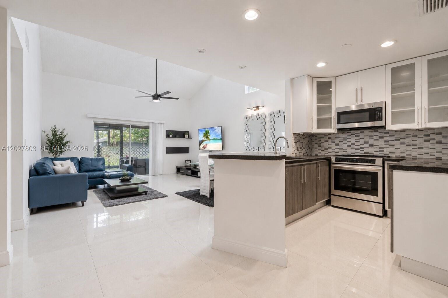 WOODGATE CONDOMINIUM 29 - Residential