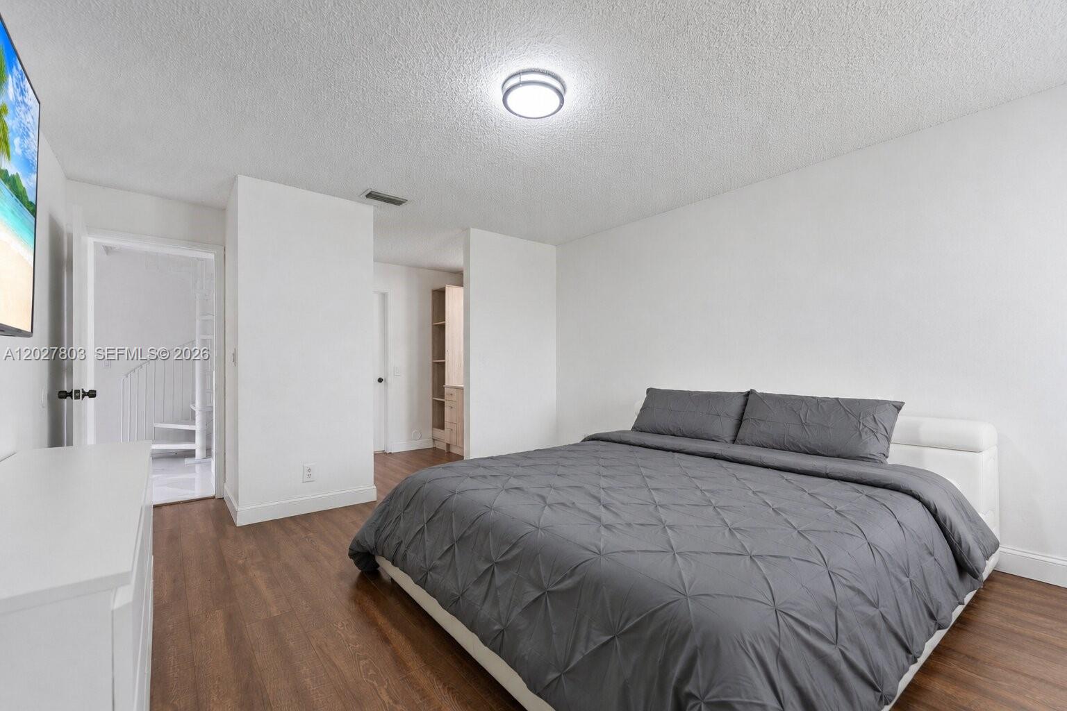 WOODGATE CONDOMINIUM 29 - Residential