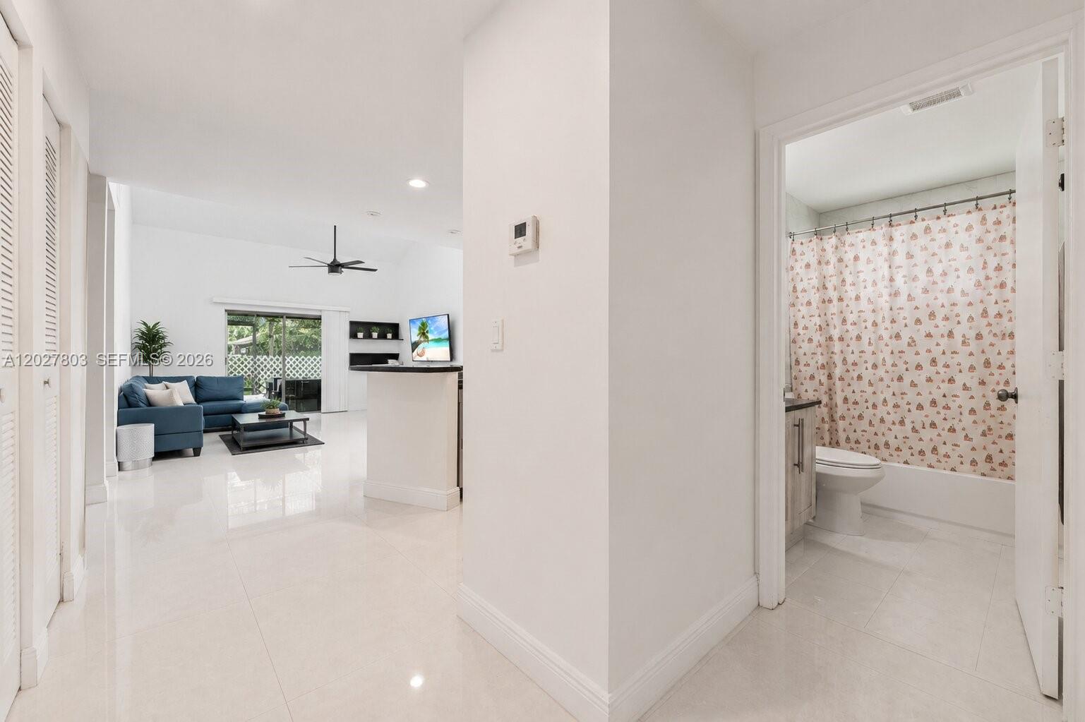 WOODGATE CONDOMINIUM 29 - Residential