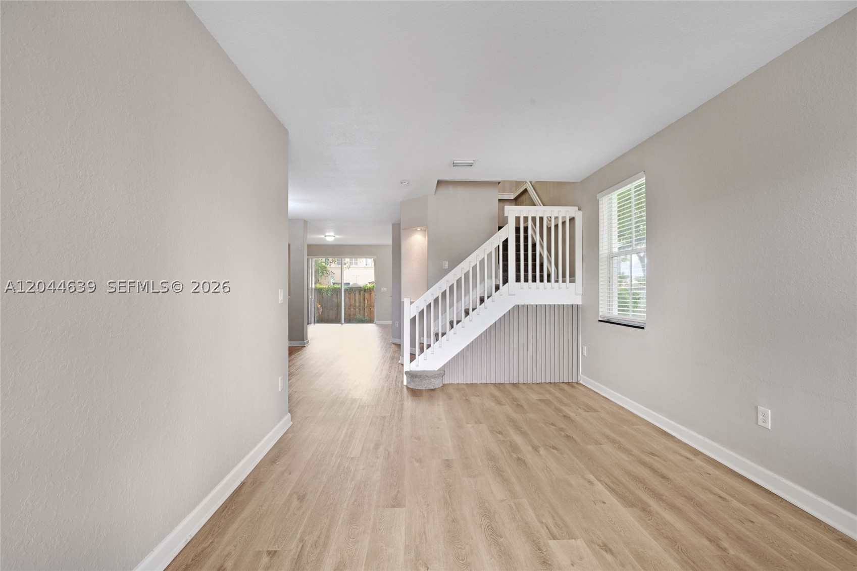 ISLANDS AT DORAL 1ST ADDN - Residential