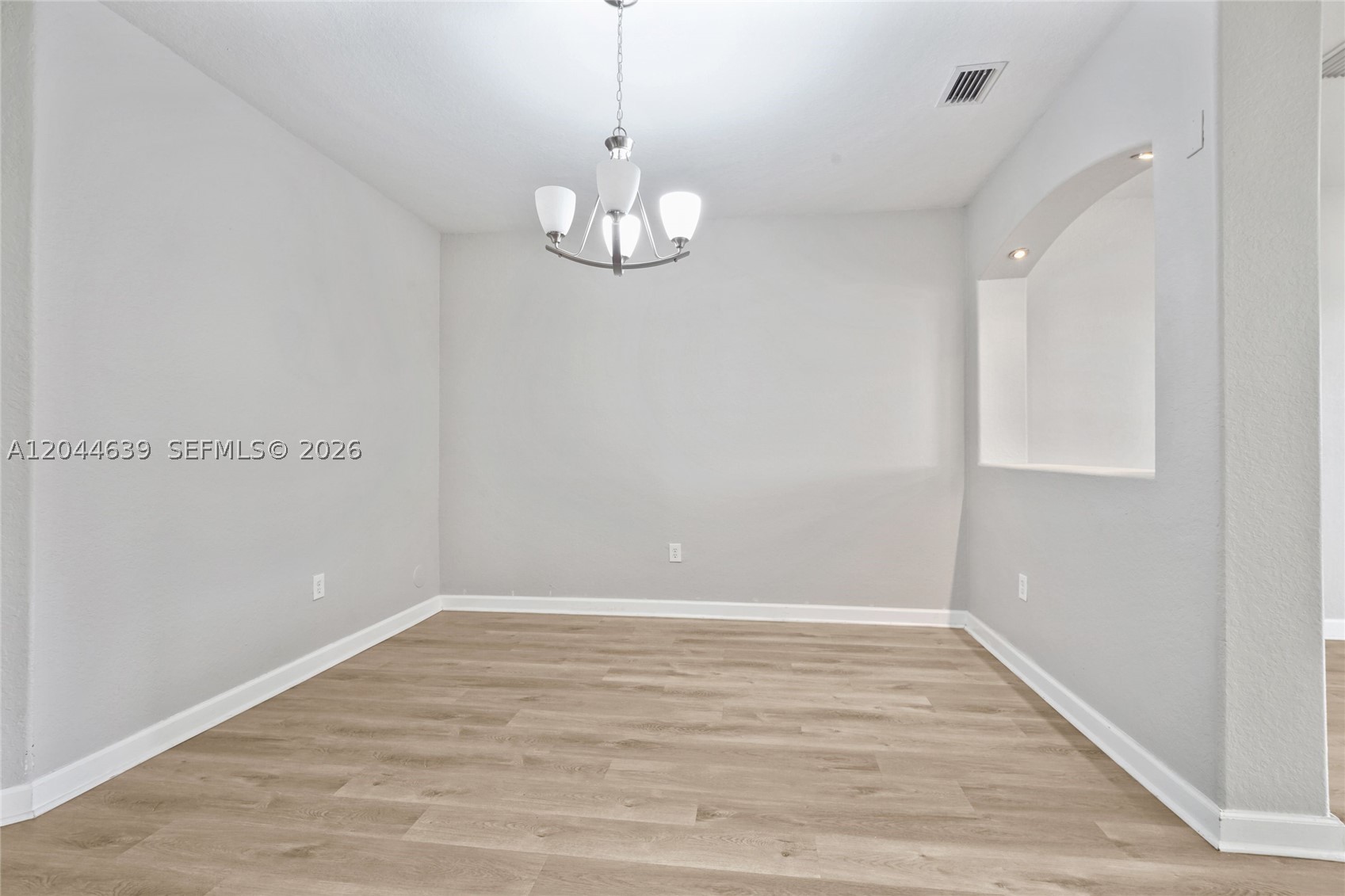 ISLANDS AT DORAL 1ST ADDN - Residential