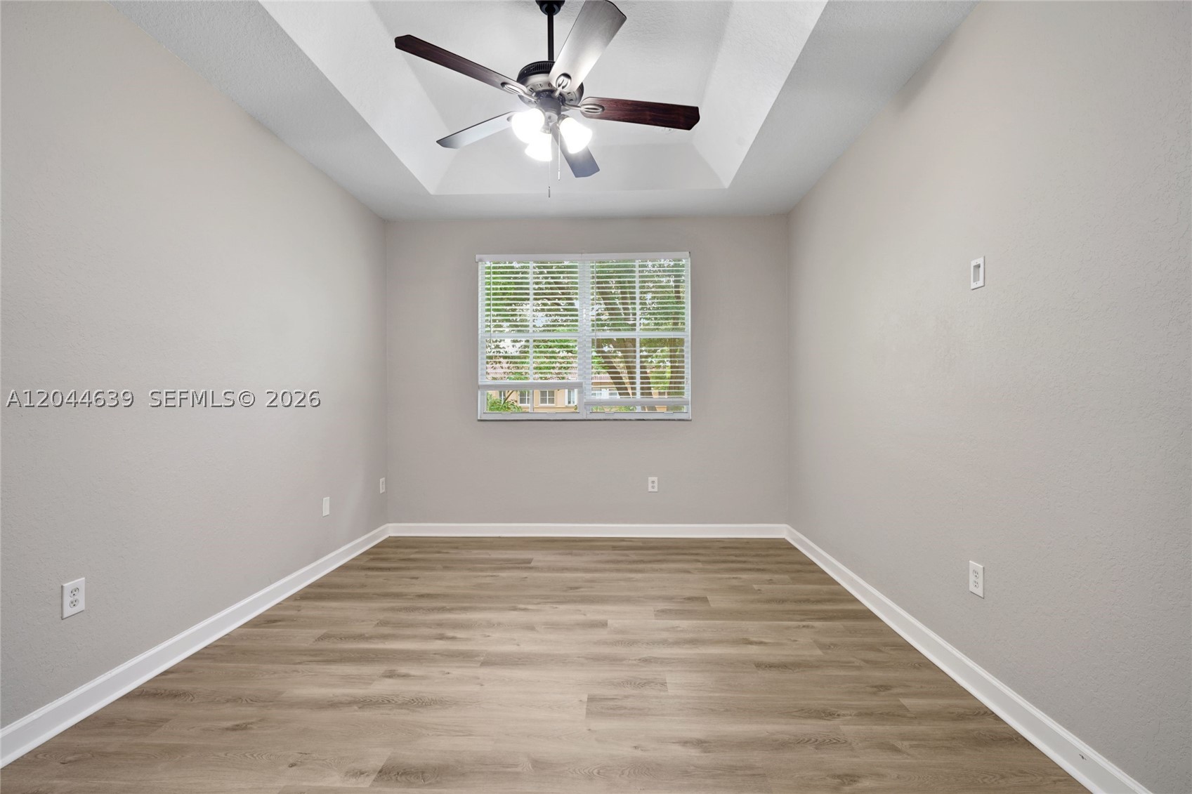 ISLANDS AT DORAL 1ST ADDN - Residential