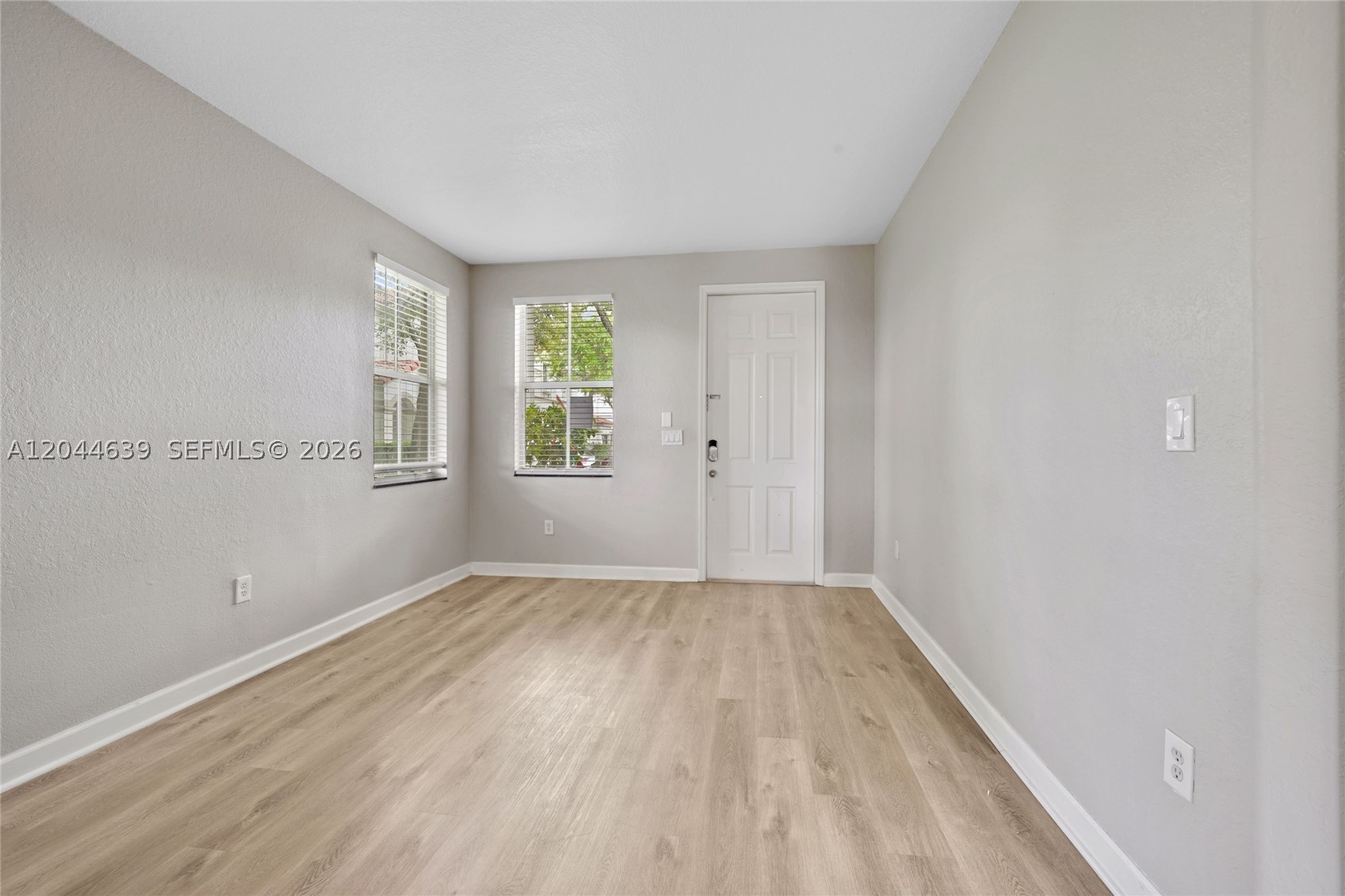 ISLANDS AT DORAL 1ST ADDN - Residential