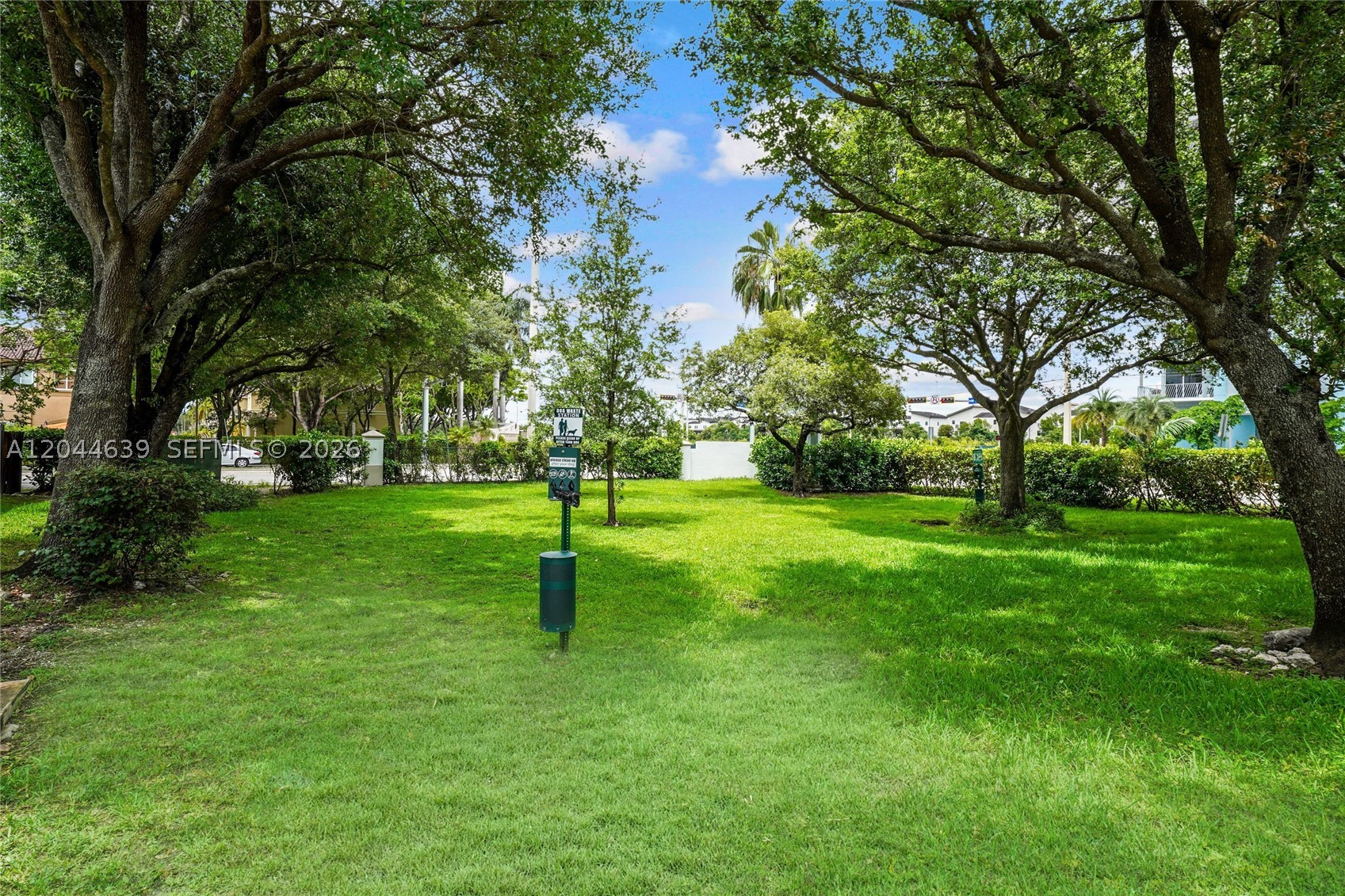 ISLANDS AT DORAL 1ST ADDN - Residential