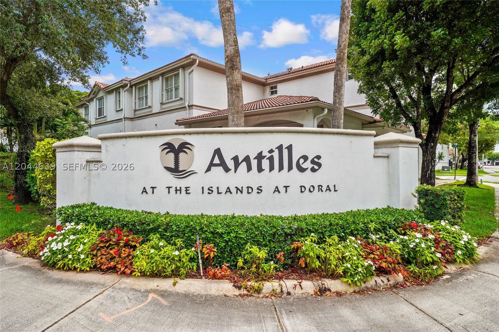 ISLANDS AT DORAL 1ST ADDN - Residential