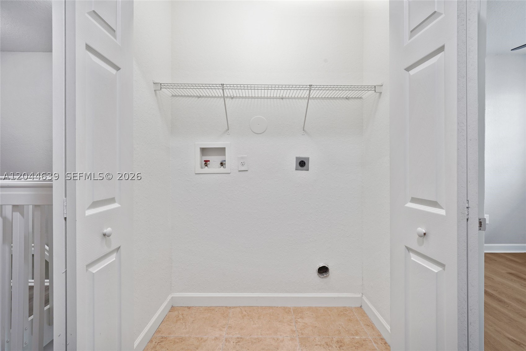 ISLANDS AT DORAL 1ST ADDN - Residential