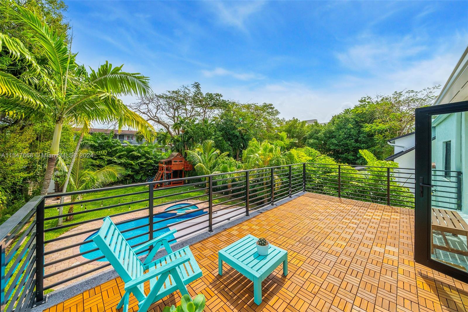 ROYAL PALM VILLAS - Residential