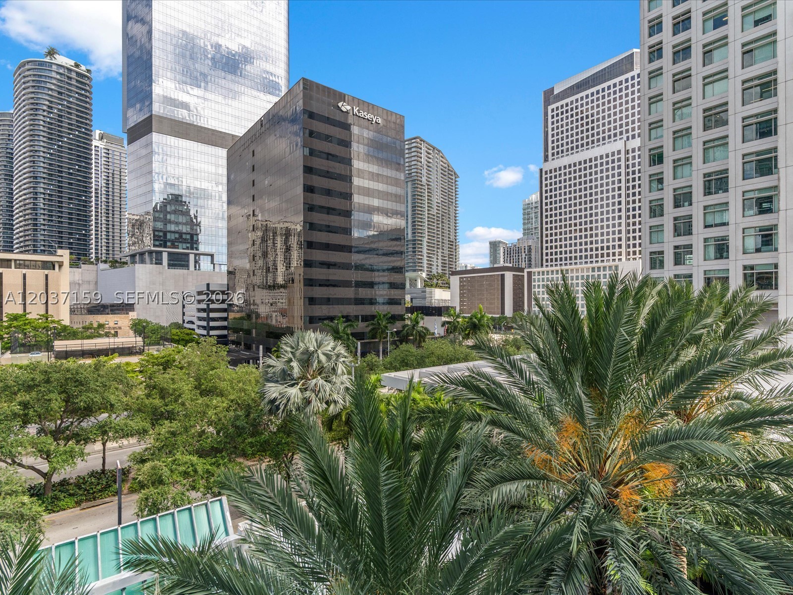 THE PLAZA 851 BRICKELL CO - Residential