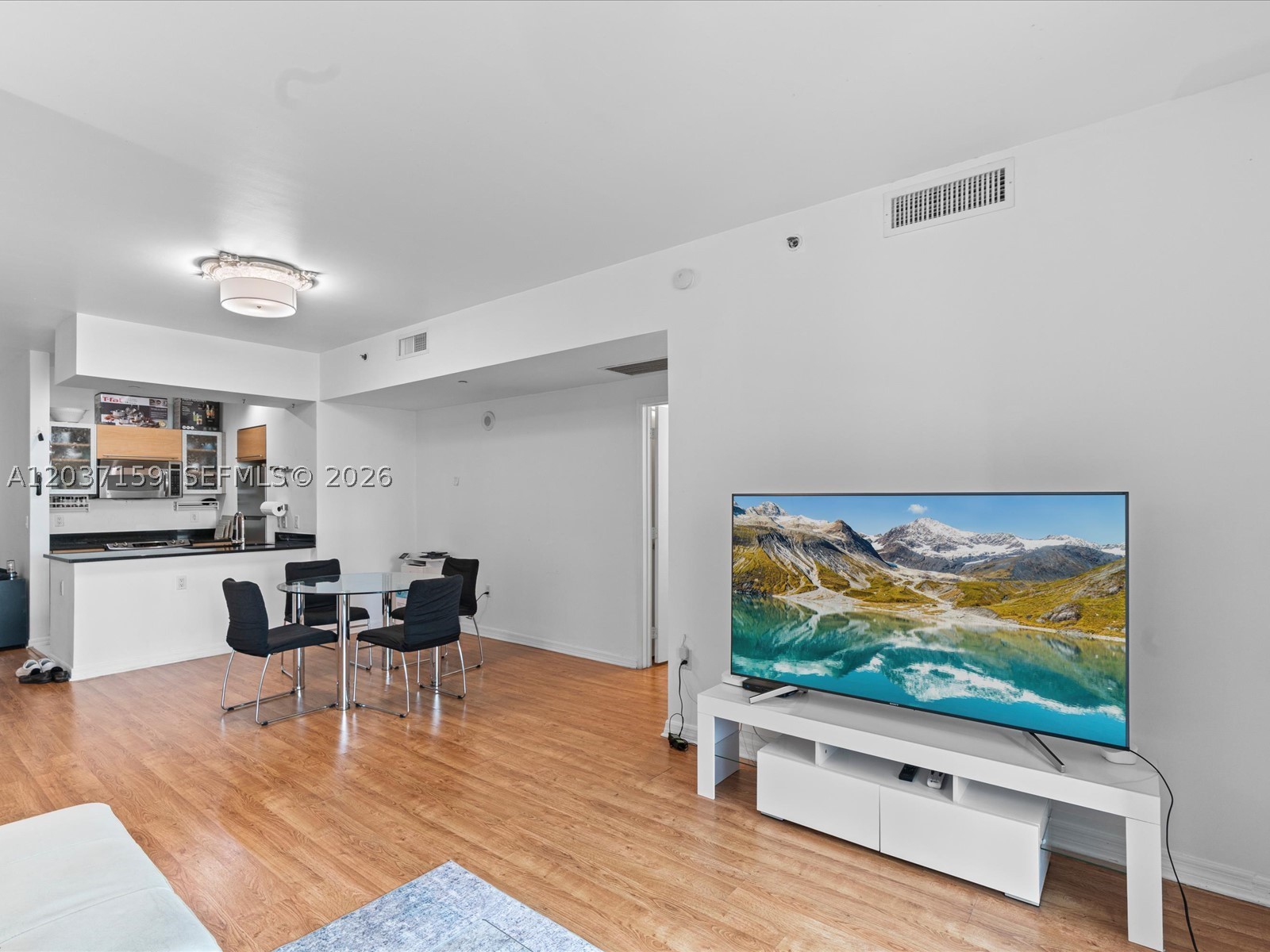 THE PLAZA 851 BRICKELL CO - Residential