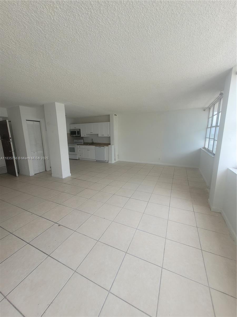CRESTVIEW TOWERS CONDO - Residential Lease