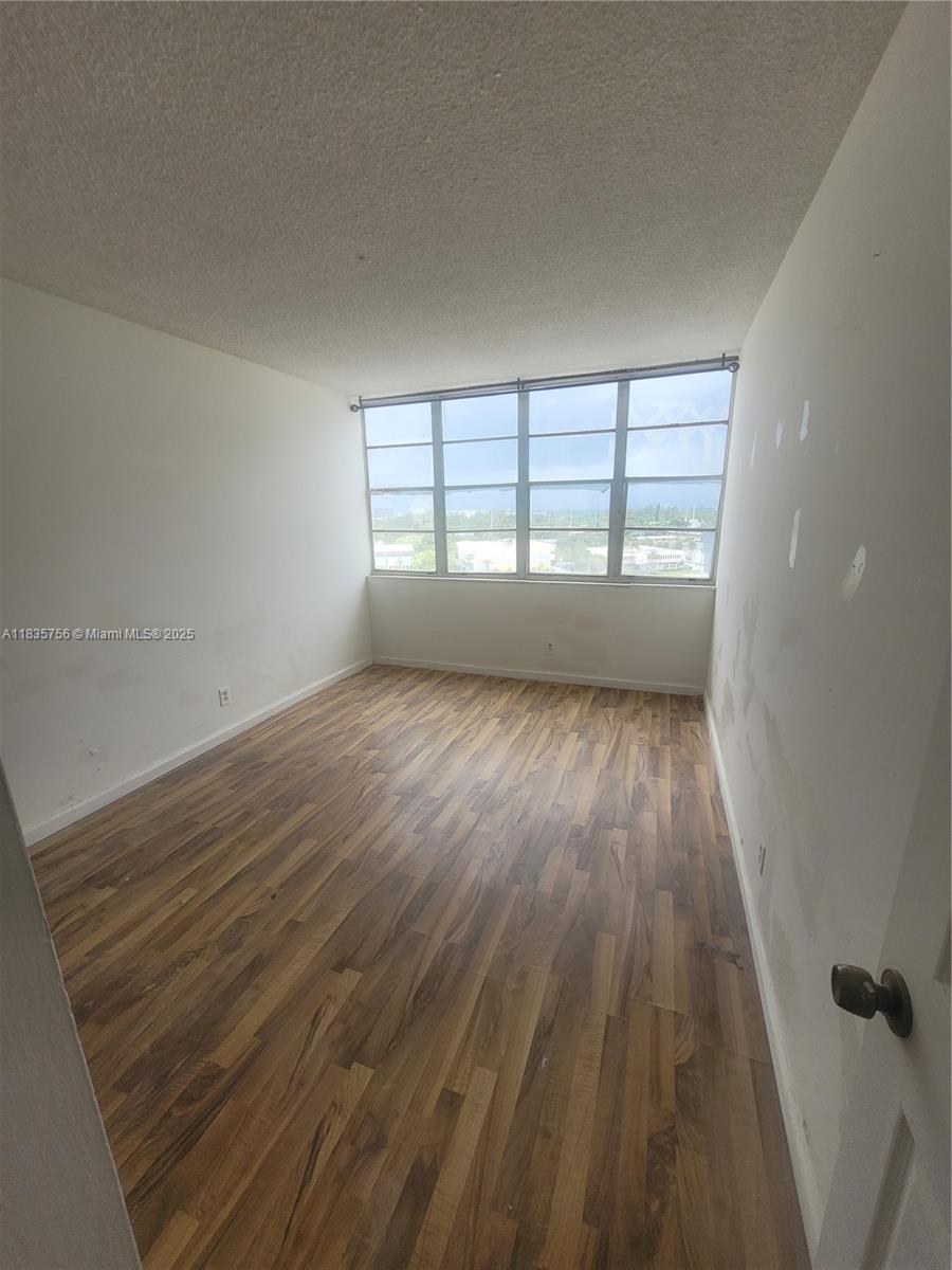 CRESTVIEW TOWERS CONDO - Residential Lease