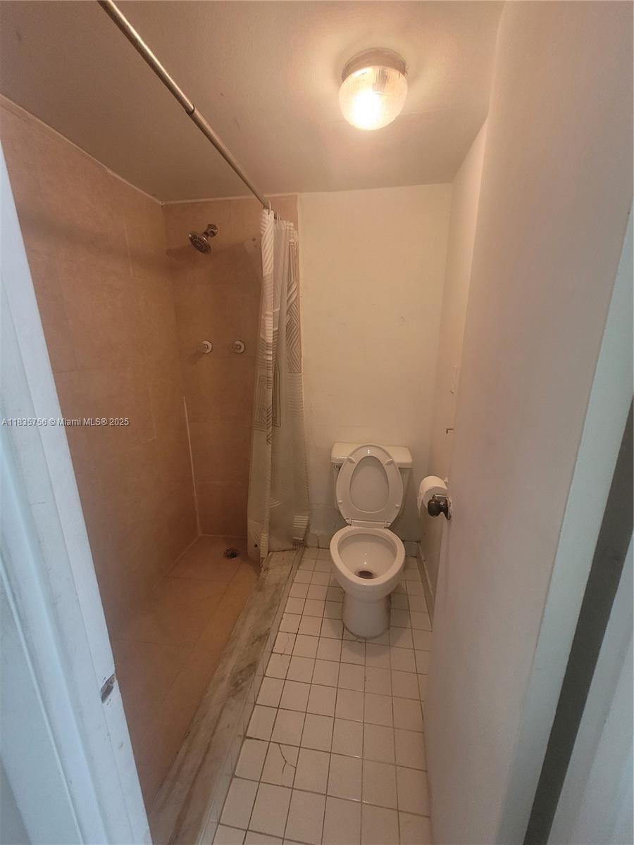 CRESTVIEW TOWERS CONDO - Residential Lease