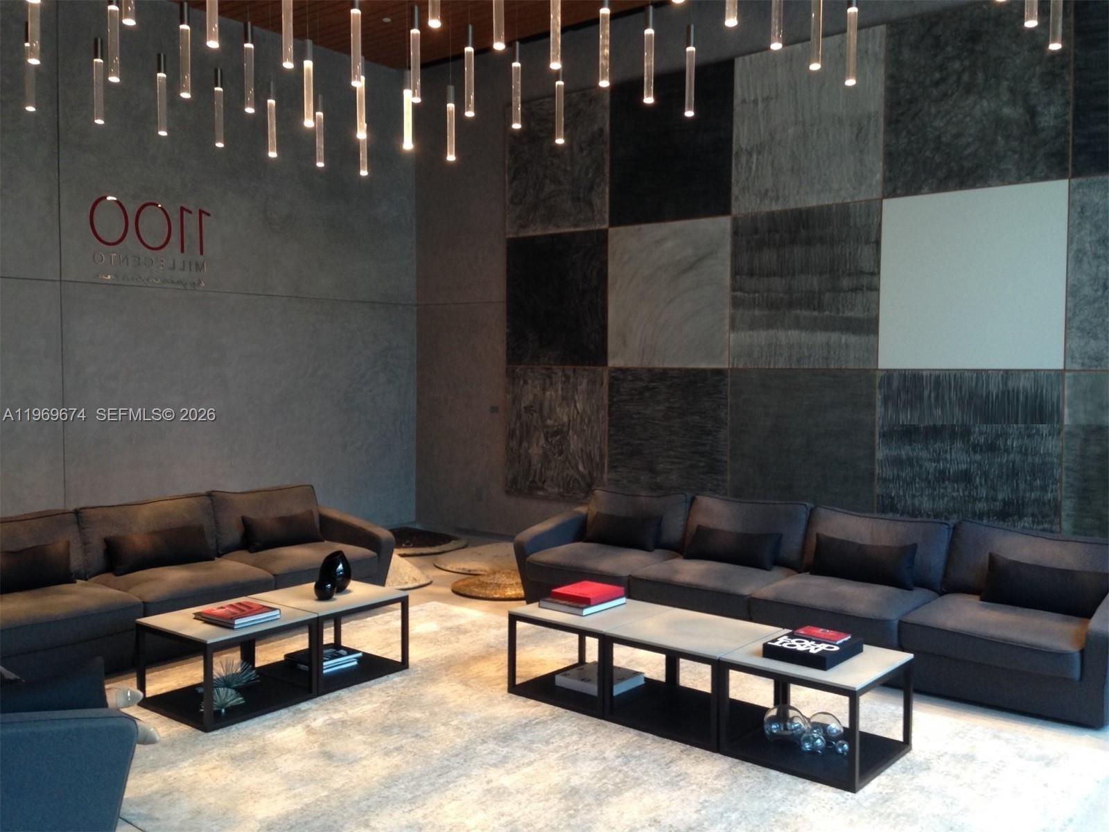 1100 MILLECENTO RESIDENCE - Residential
