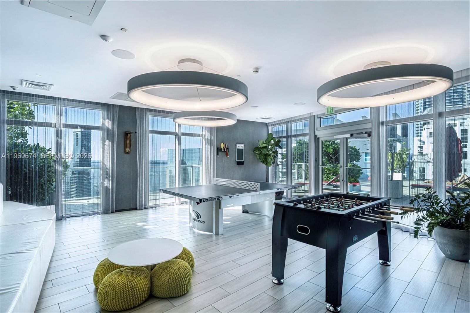 1100 MILLECENTO RESIDENCE - Residential