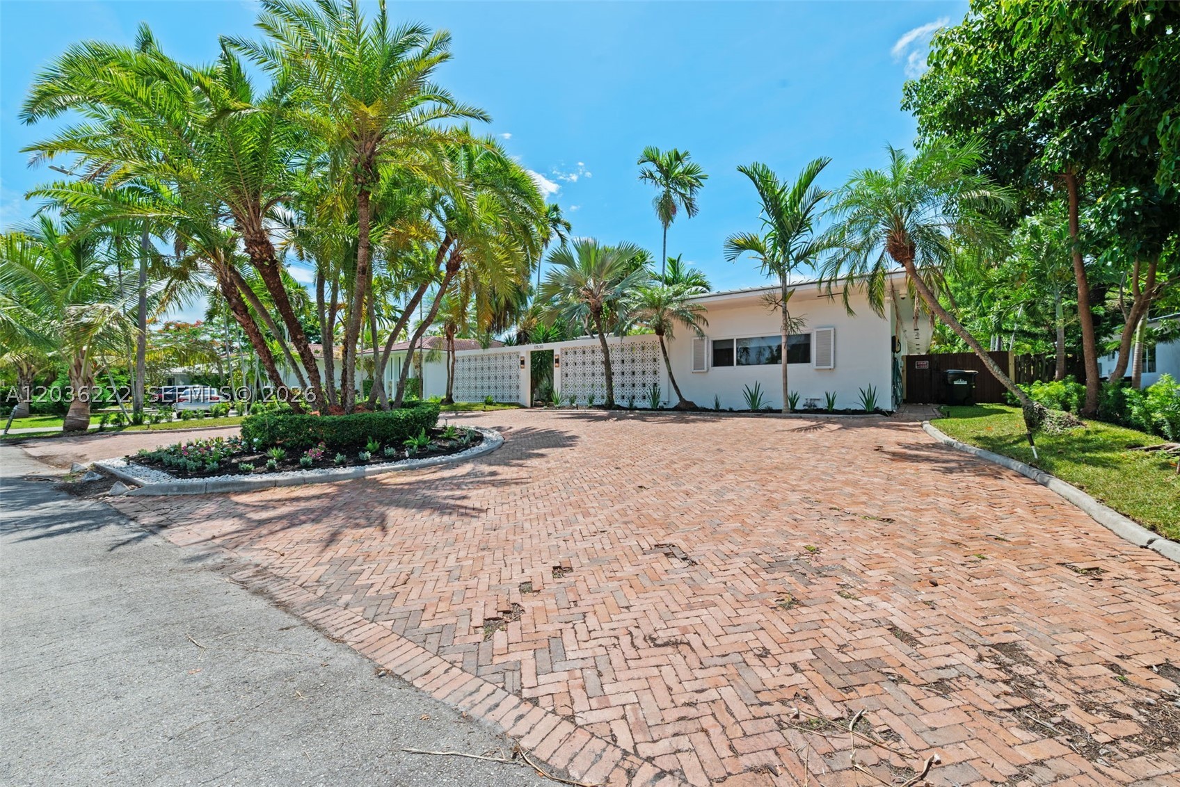 SANS SOUCI ESTATES - Residential