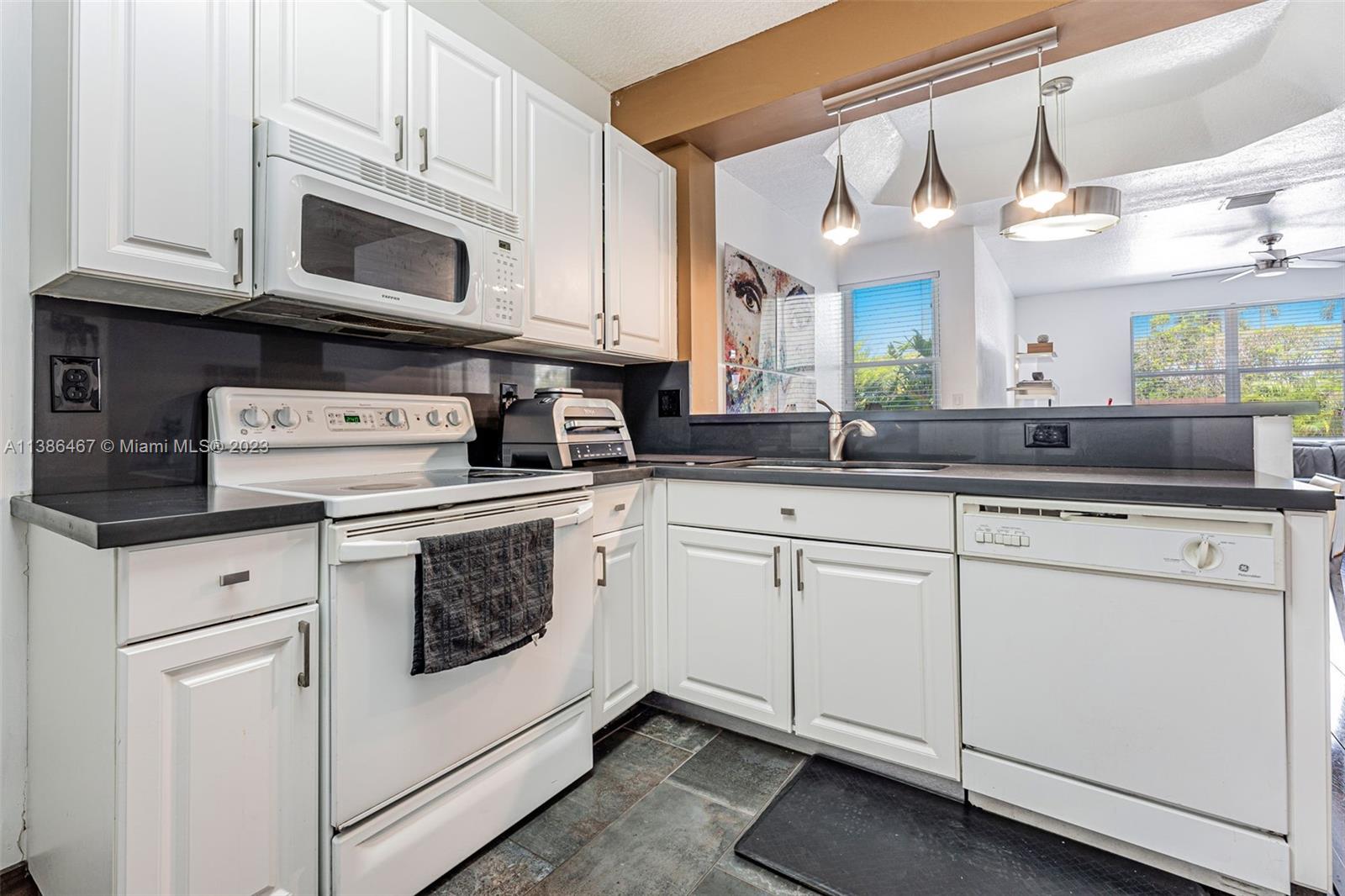 DORAL ISLES ST CROIX 1ST - Residential