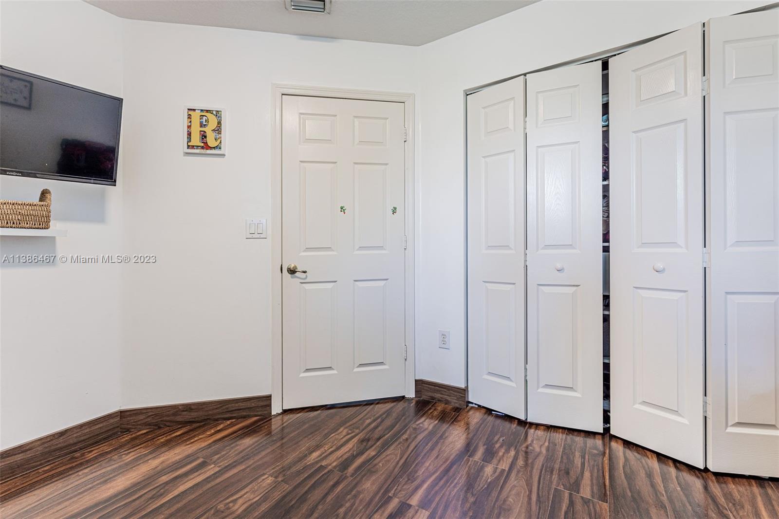 DORAL ISLES ST CROIX 1ST - Residential