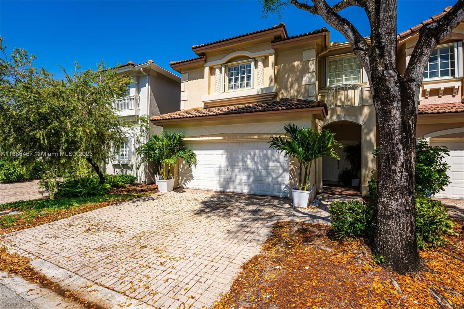 DORAL ISLES ST CROIX 1ST - Residential