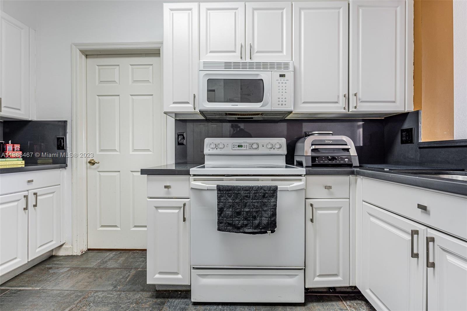 DORAL ISLES ST CROIX 1ST - Residential